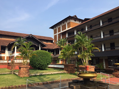 jardin del hotel the raviz en Kerala