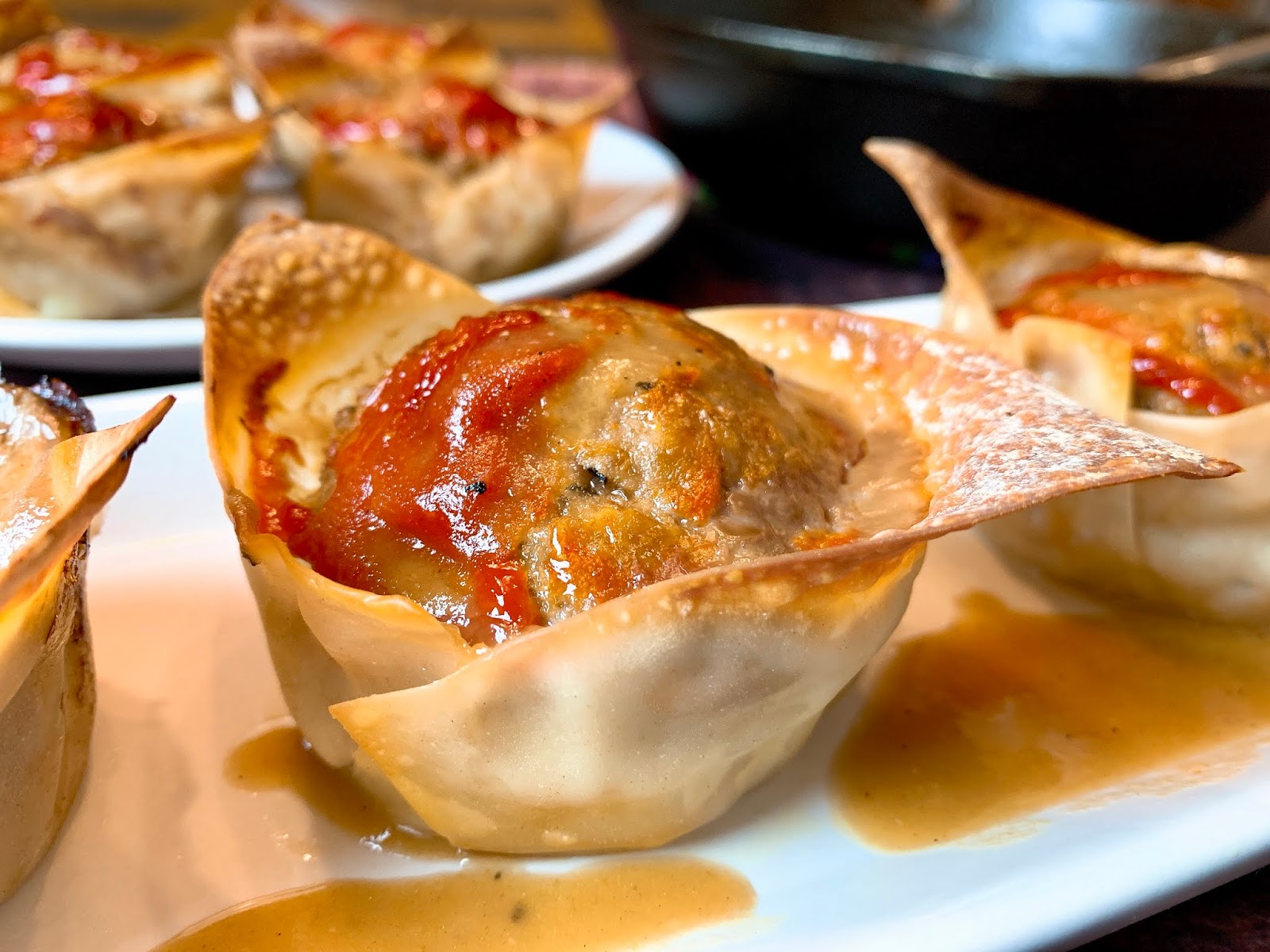 Meatloaf Wonton Cups with Gravy