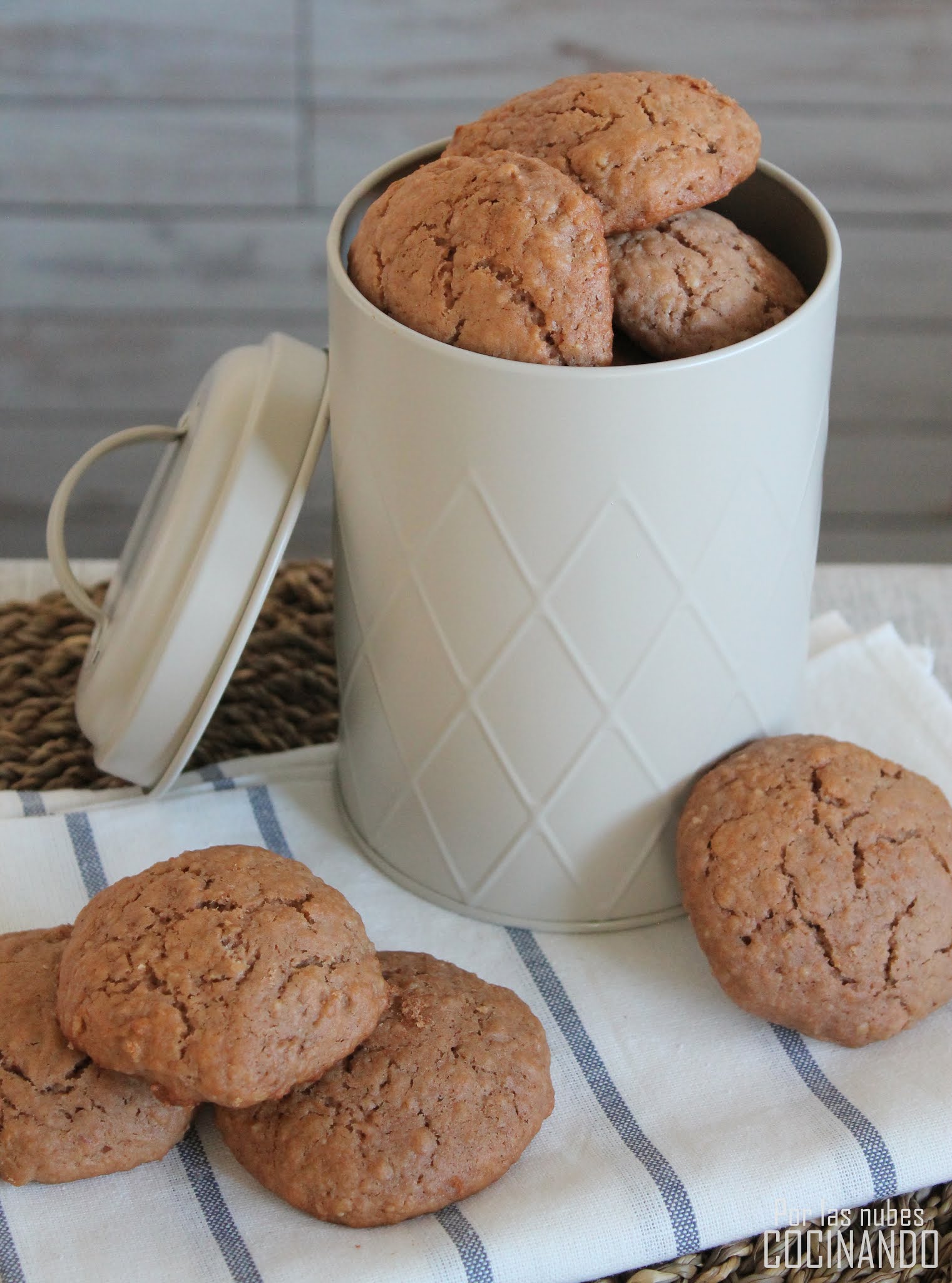 Por las nubes cocinando Galletas esponjosas de plátano y avena