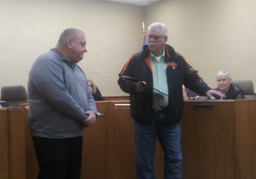 KXMX Local News City Honors Spencer and Skelton at Meeting