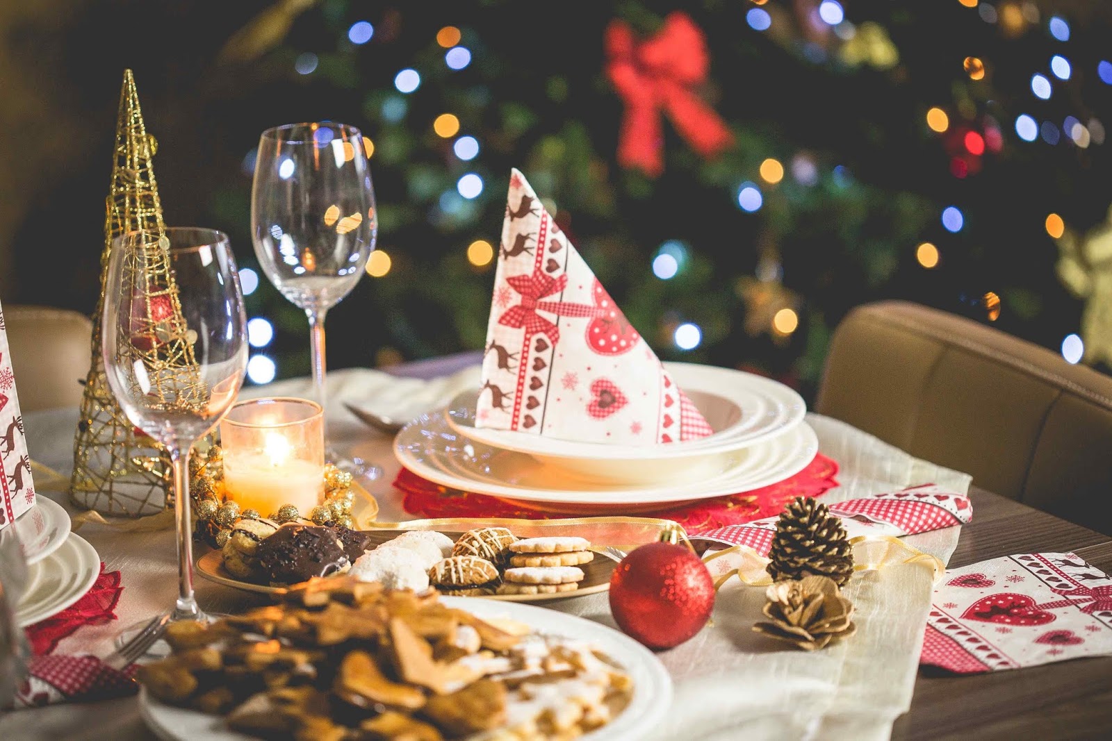 How to Decorate Your Home for Every Type of Holiday Gathering How to Decorate Your Home for Every Type of Holiday Gathering