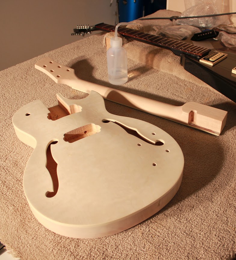 Guitar Kit Builder Les Paul Florentine Sanding & Raising the Grain