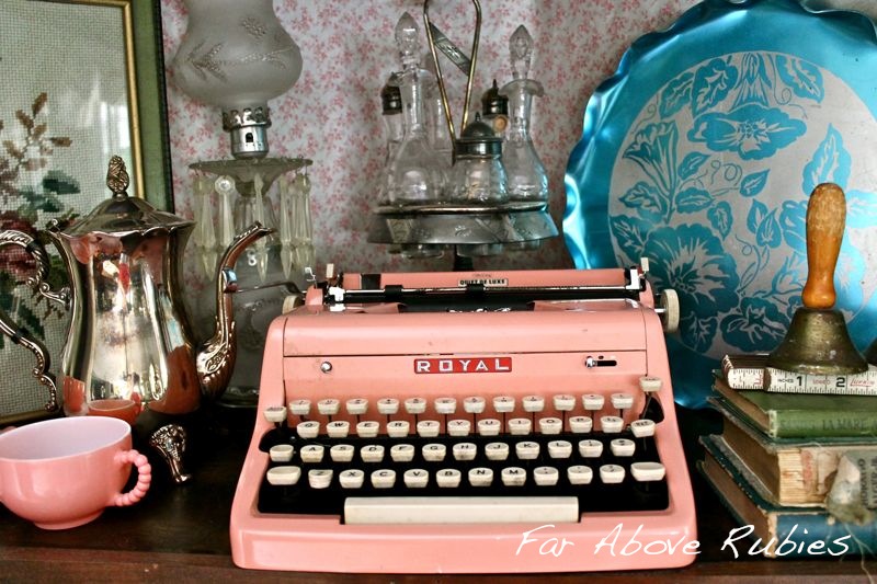 The pink typewriter