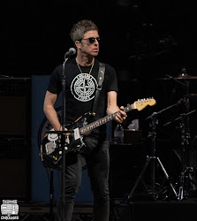 noel smashing pumpkins concert gallagher flying birds pnc pavilion