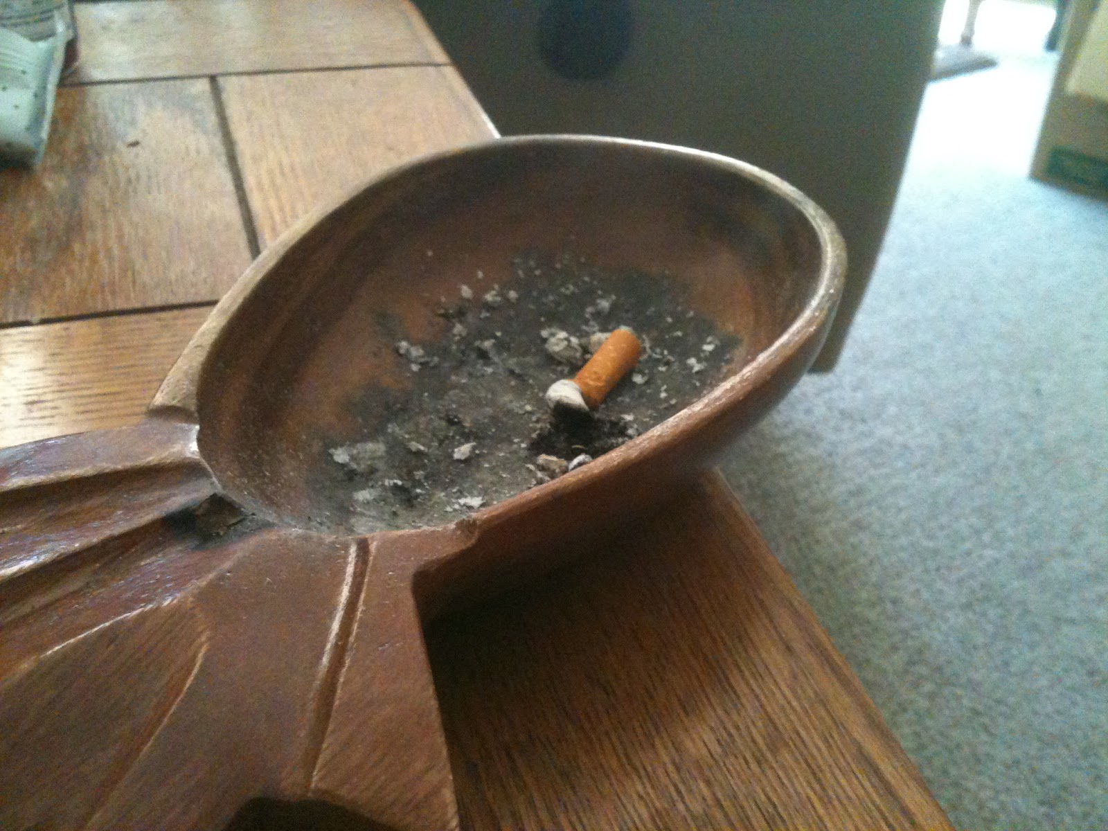 Digital English Ashtray