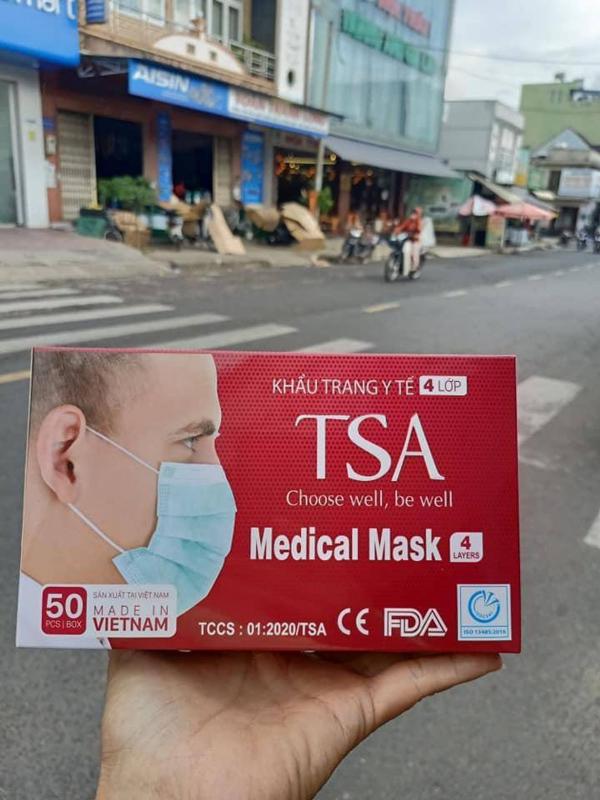 Khẩu trang y tế kháng khuẩn TSA 4 lớp hộp 50 chiếc