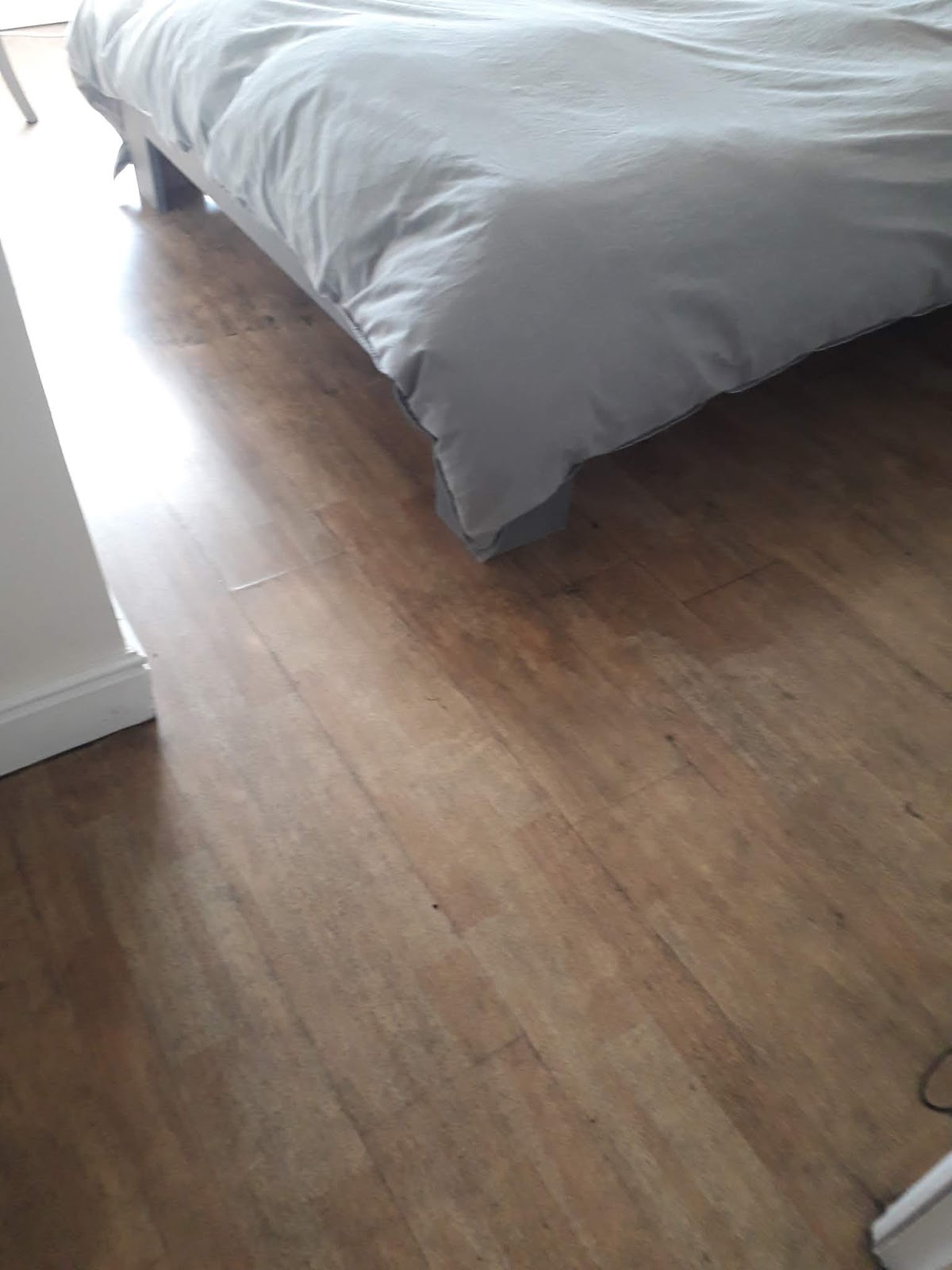 HOW TO STAIN LAMINATE FLOORING Hut