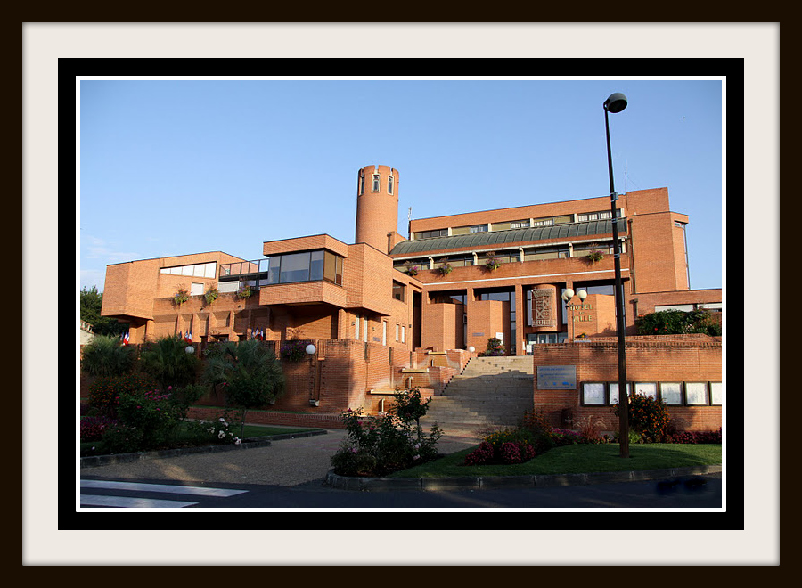 Muret 31600: Mairie de Muret