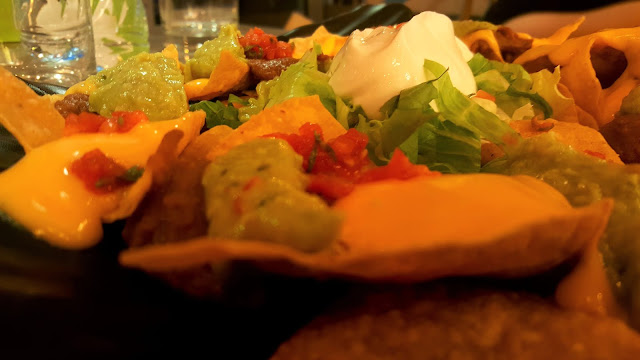 dubai food blogger moreish mexican nachos