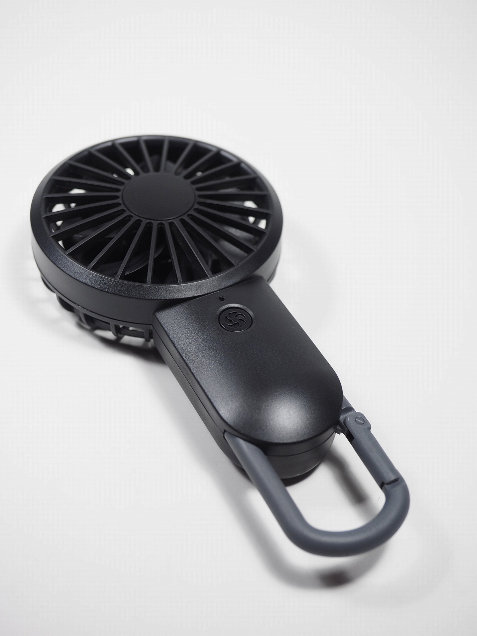 gadget.maniera: リズム時計 USB扇風機 RHYTHM Silky Wind Mobile の実機レビュー gadget.maniera: リズム時計 USB扇風機 RHYTHM Silky Wind Mobile の実機レビュー