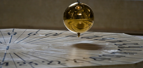 O pêndulo de Foucault, um dos experimentos científicos mais belos já realizados