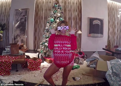 Beyonce Playing santa