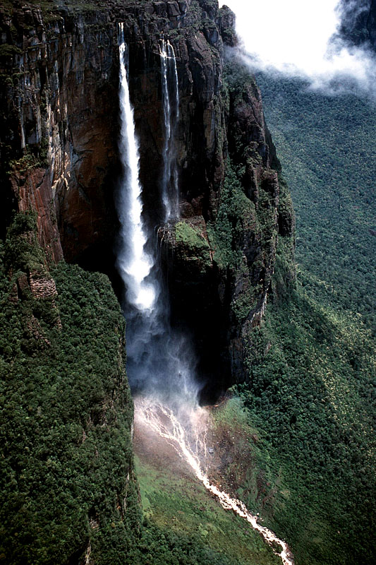 is angel falls free to visit