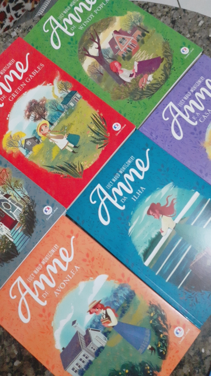 Livros & Series Anne With E