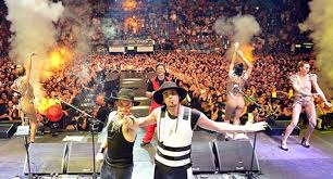 Illya Kuryaki & the Valderramas “Aplaudan en la Luna” Esa Mentira