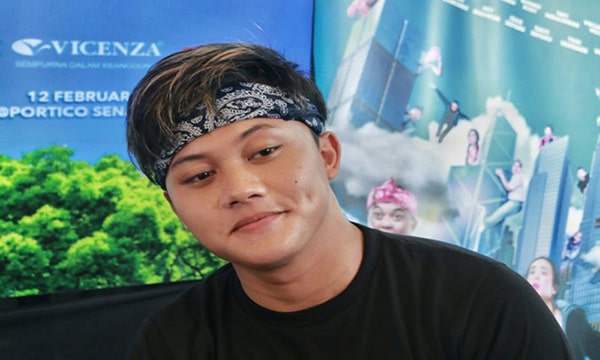 Lirik Lagu Kau Adalah Isyana