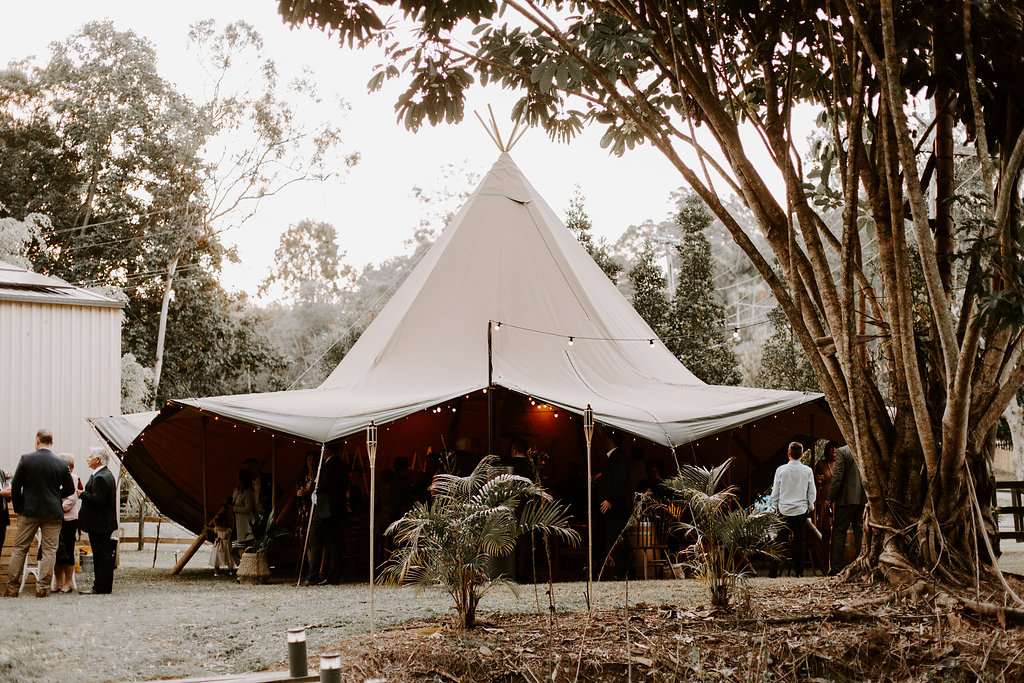 JOSH AND JODIE | TO THE AISLE AUSTRALIA WOOD & WILLOW WEDDING PHOTOGRAPHY GOLD COAST REAL WEDDING