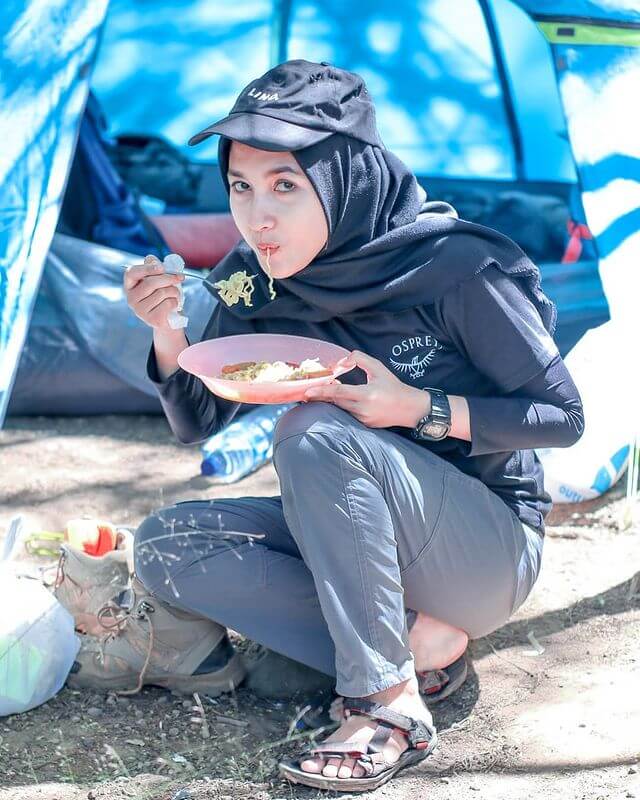 Pendaki wanita ter luwe - foto instagram biila___ Pendaki wanita ter luwe - foto instagram biila___