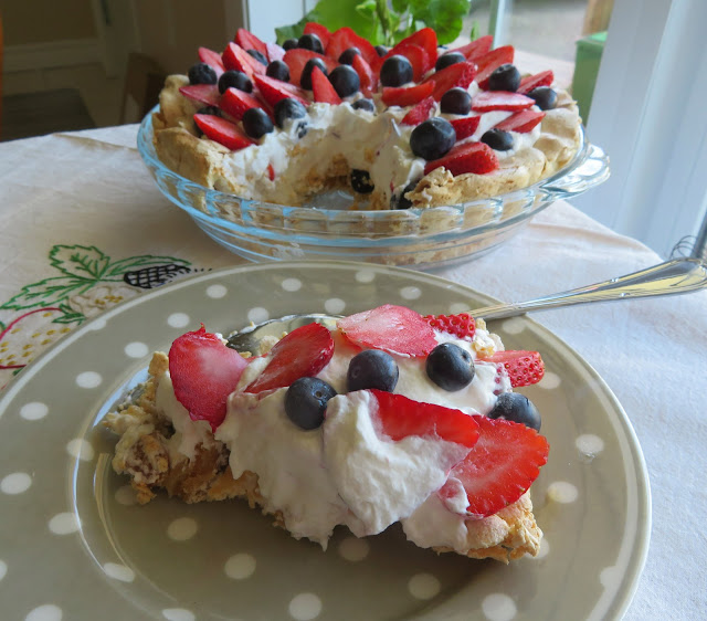 Berry Angel Pie