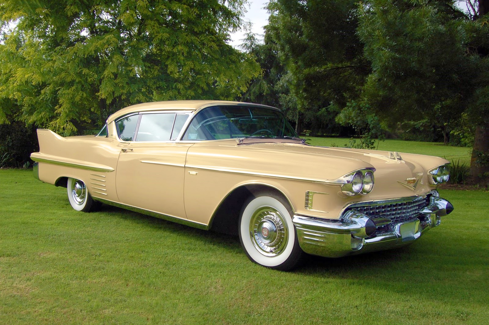 transpress nz: 1958 Cadillac Coupe deVille