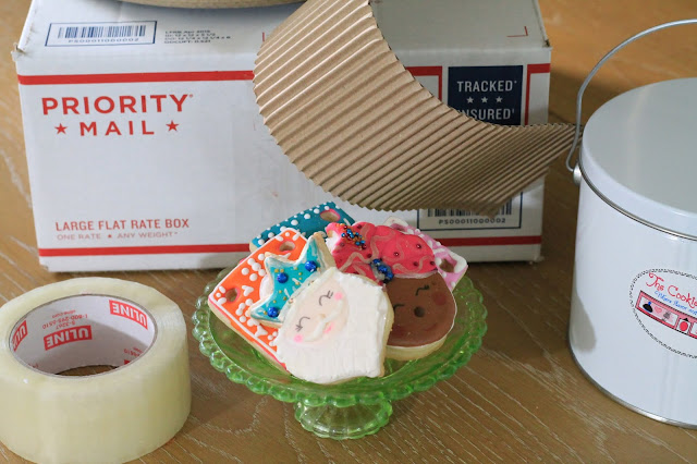 how to pack cookies for shipping, how to pack cookies safely for shipping,Cookie Decorating blogs, ,decorated cookies, cookie packaging materials, shipping cookies by mail, cookie packaging