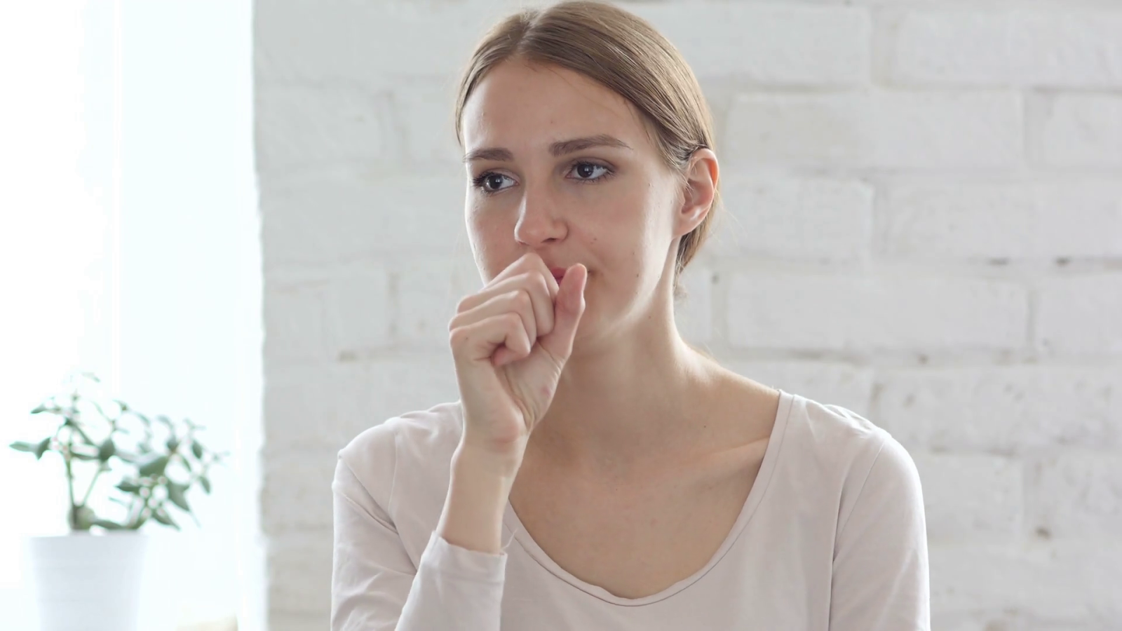 Cómo eliminar el moco y la flema de la garganta y el pecho