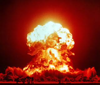 atomic%2Bnuclear%2Bexplosion.jpg