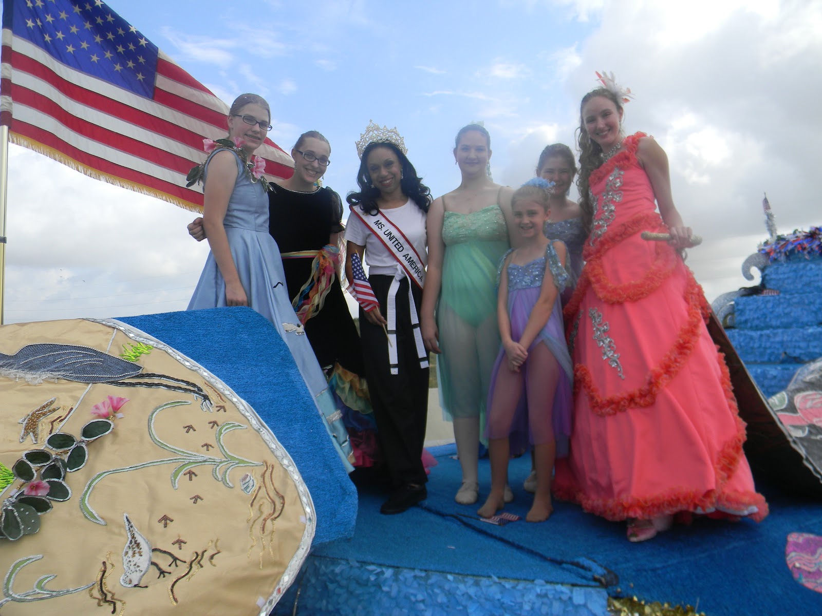 Shawniqua Stokes Blogs The Schertz 4th of July Parade