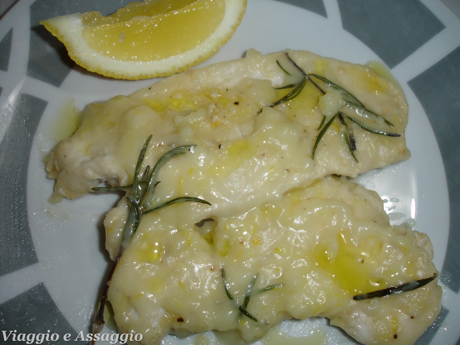 PETTO DI POLLO CON SALSA AL LIMONE Viaggio e Assaggio PETTO DI POLLO CON SALSA AL LIMONE Viaggio e Assaggio