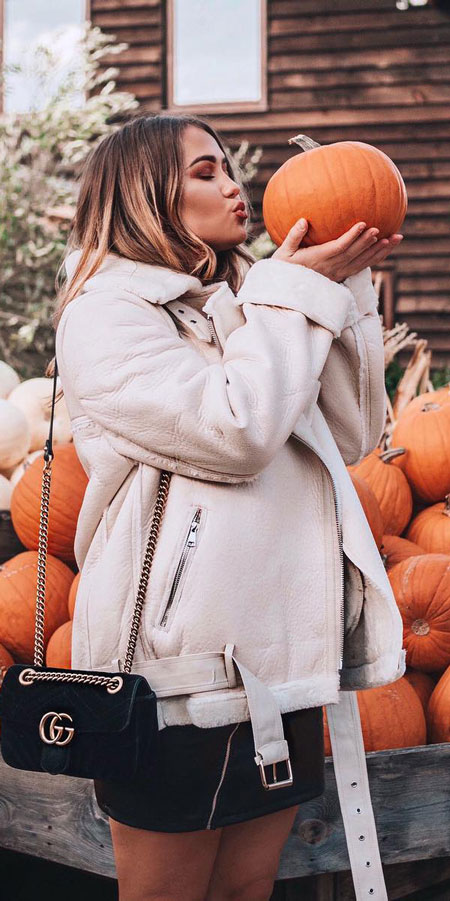 Find casual outfits winter to spring casual outfits and celebrity casual outfits. See 28 Best Comfy Casual Outfits to Wear Every Day of February. outfit ideas casual | style outfits casual | casual style outfits | dress casual outfits | Casual Fashion via higiggle.com #fashion #stle #casualoutfits #comfy