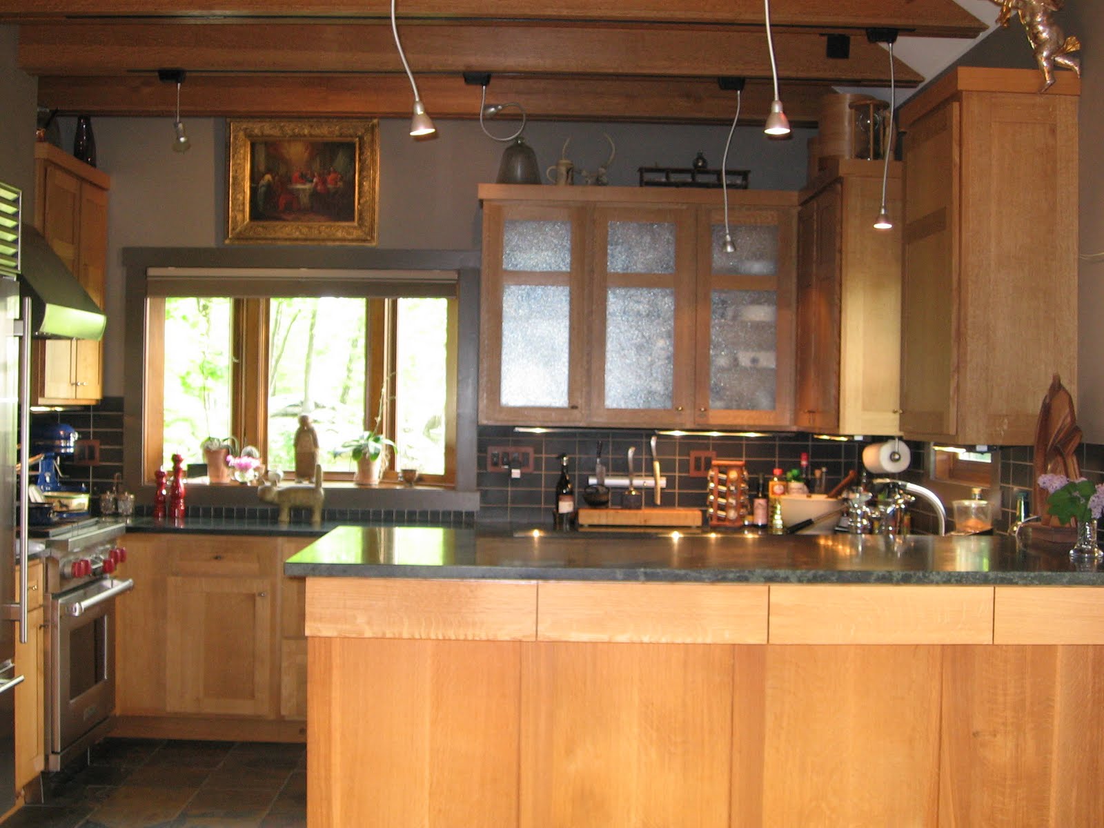Black Sheep Woodworking Arts & Crafts Kitchen