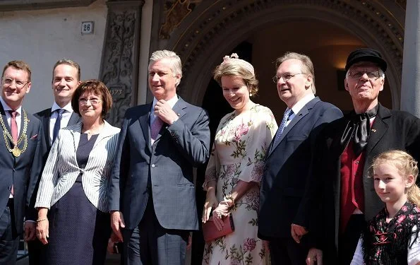 Queen Mathilde wore Giambattista Valli floral print silk chiffon midi dress in Neutrals. Princess Caroline wore same dress