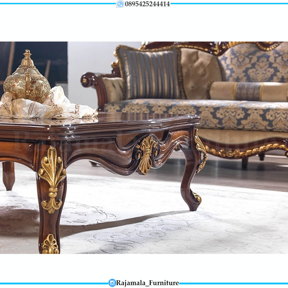 Set Sofa Mewah Jepara Luxurious Carving Design Greatest RM-0743
