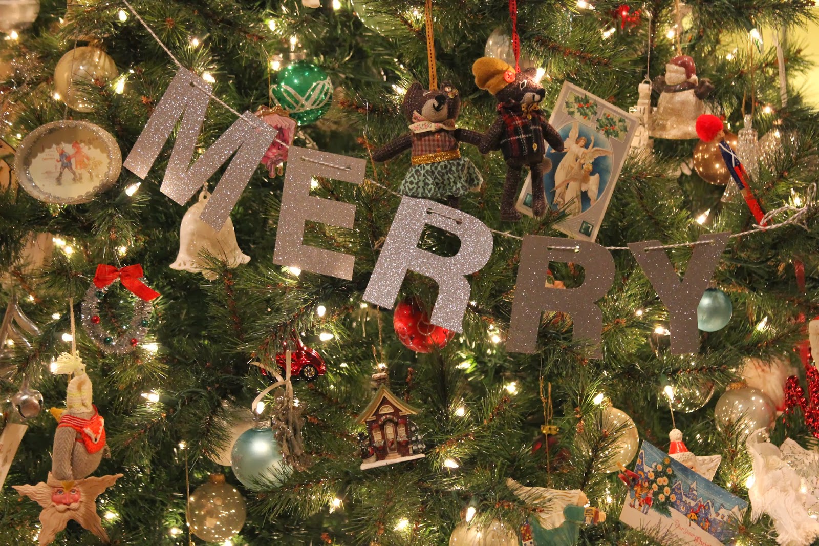 Merry Christmas Tree Garland 