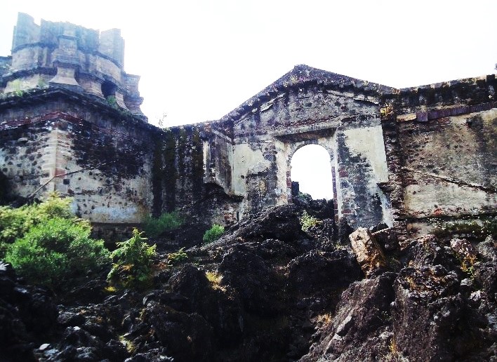 El Volcán Paricutín y su Templo enterrado