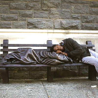 https://www.sculpturebytps.com/large-bronze-statues-and-sculptures/homeless-jesus/