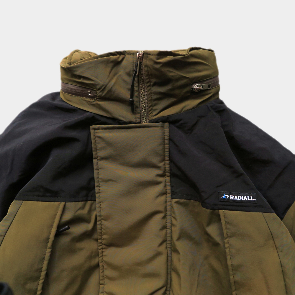 安い新作】 RADIALL - ラディアル 美品 18AW モンスターパーカ フード