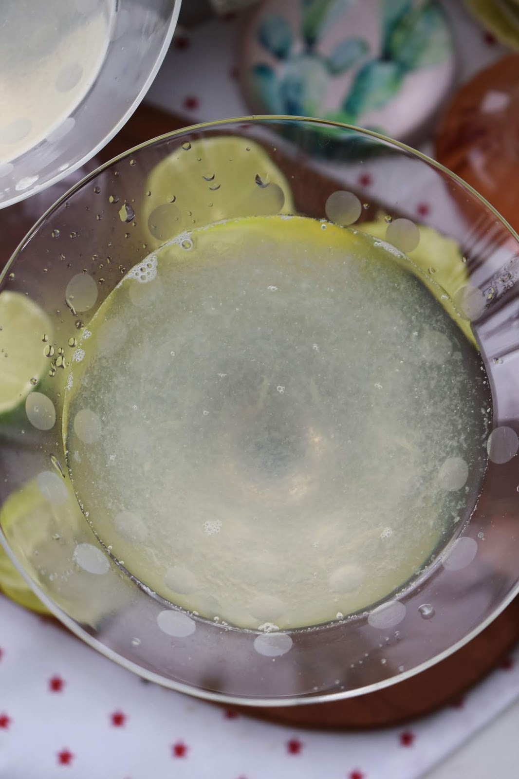 Smaskelismaskens Drink med gin, lime och mynta