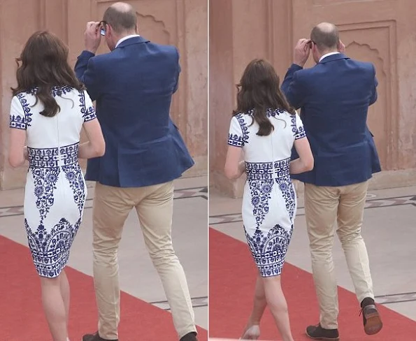 New photos relating to the Taj Mahal visit of Prince William and Kate Middleton - Duchess of Cambridge were published.