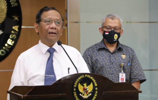 Mahfud MD : Mau Front Penegak Islam, Front Perempuan Islam, Boleh Mahfud MD : Mau Front Penegak Islam, Front Perempuan Islam, Boleh