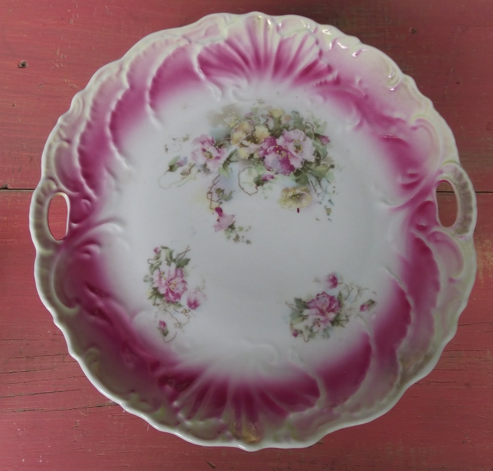 Serendipity Chic Design Shabby chic dessert serving dish