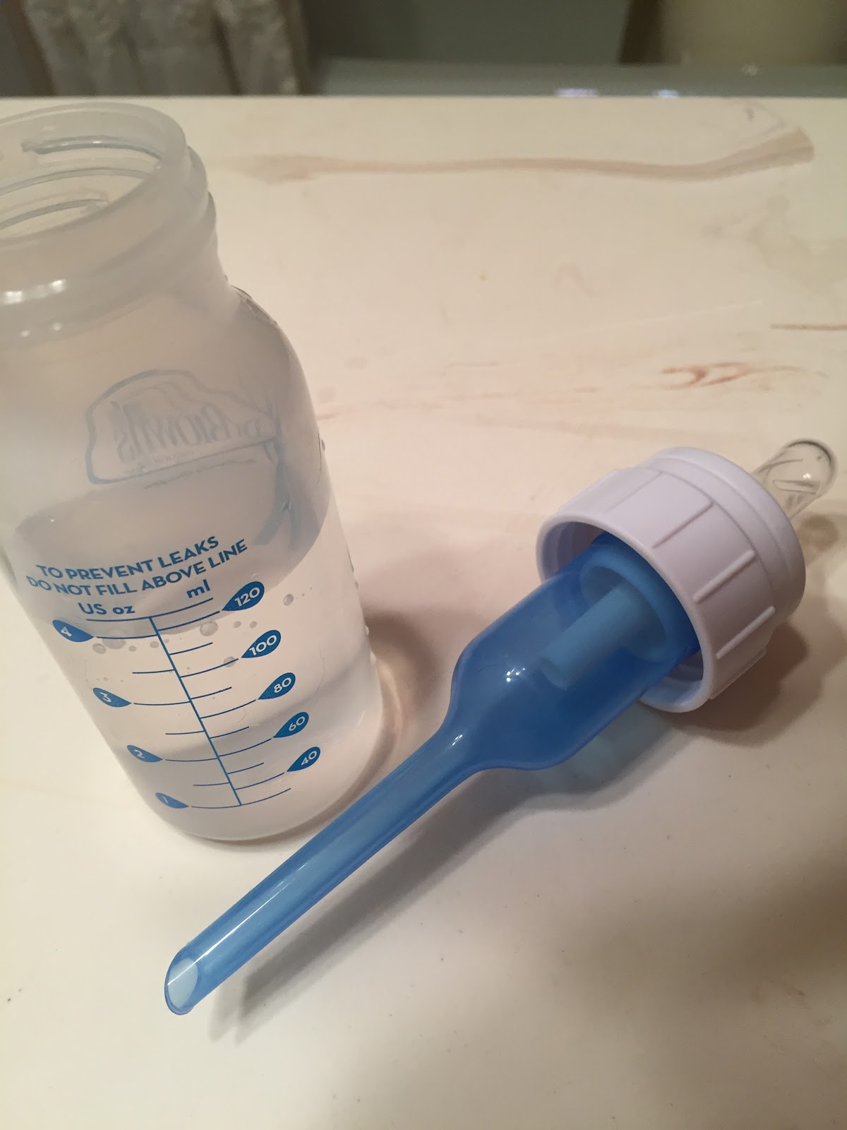 Je t'aime & Co. How to make a bottle of formula Creating the least amount of air bubbles