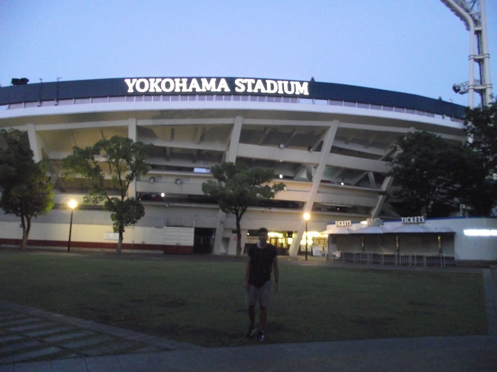 VIAJAMOSSYD Estadio de Yokohama Japon