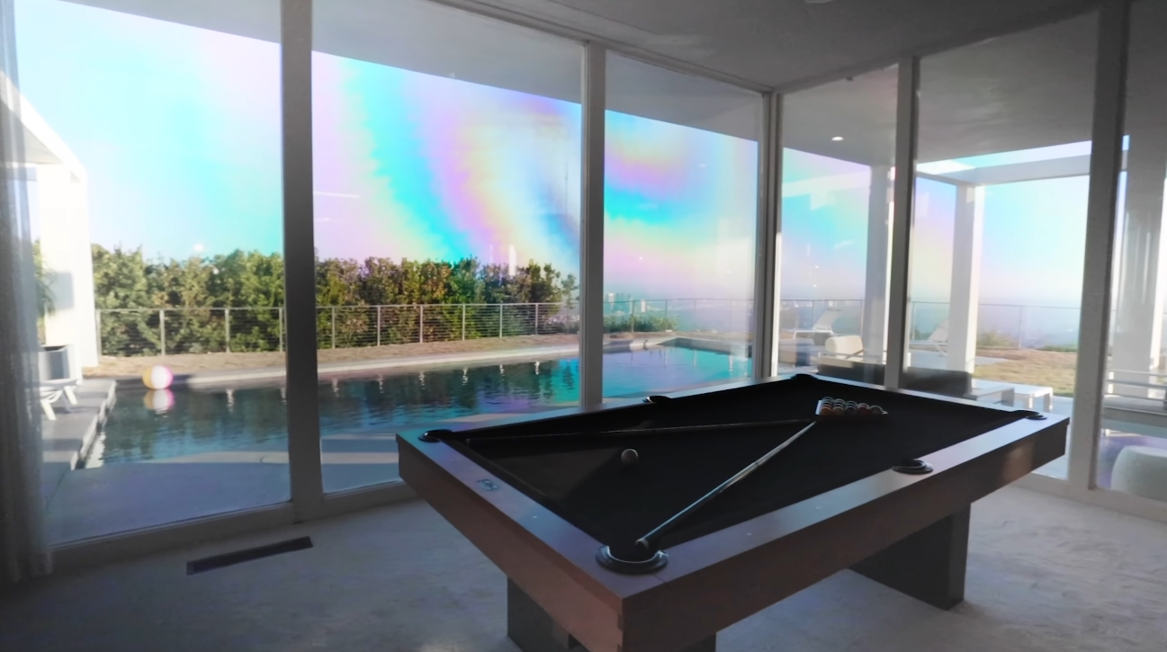 23 Photos vs. 400 Walker Dr, Beverly Hills Home Interior Design Tour