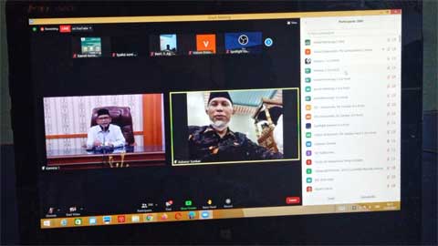 Saat doa bersama dari rumah melalui zoom meeting dengan Gubernur Sumbar