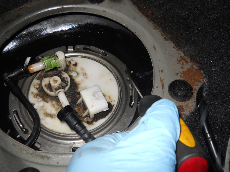 Nissan Murano Fuel Level Sensor Issue (P0463)