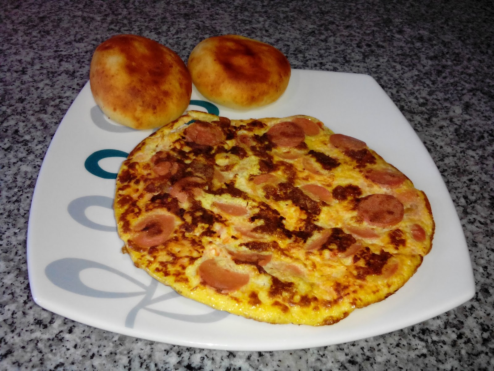 Caseros de la Abuela TORTILLA CON SALCHICHA