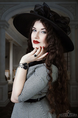 Gothic Vintage Fairy Tale Lady