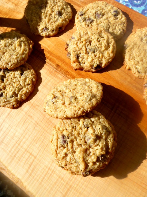 Old Fashioned Oatmeal Chocolate Chip Cookies - just like mom used to make! Slice of Southern