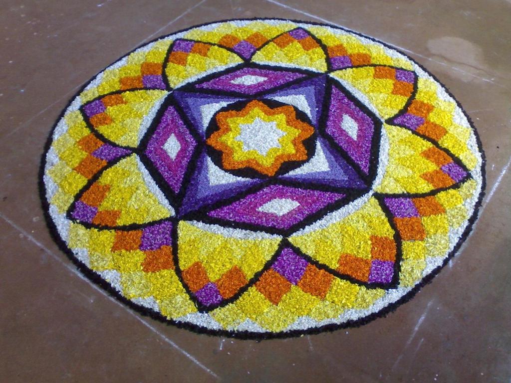 Worlds Largest collection of Pookalams (Flower Carpet ...